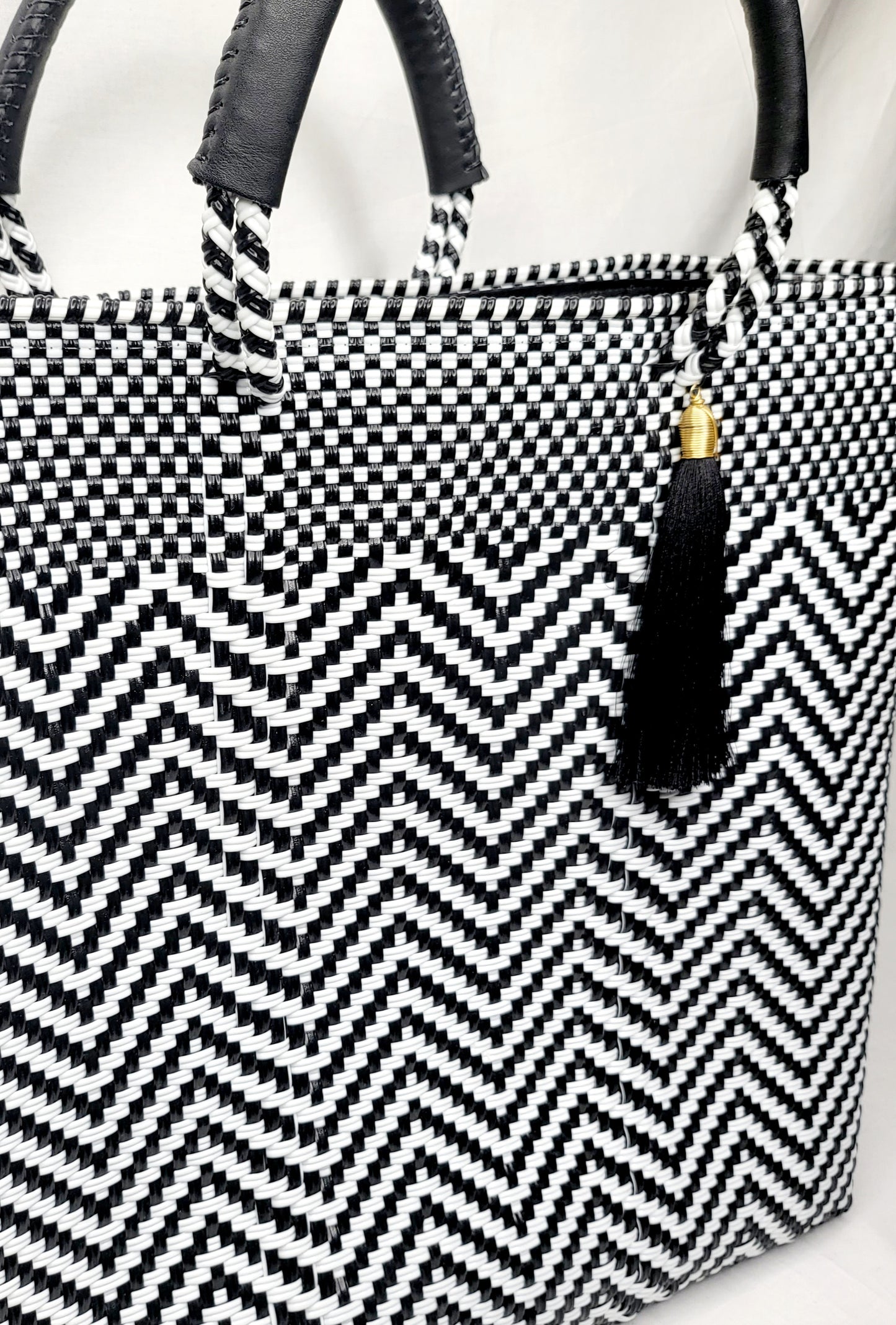 Lola Large Bag - Black & White Chevron