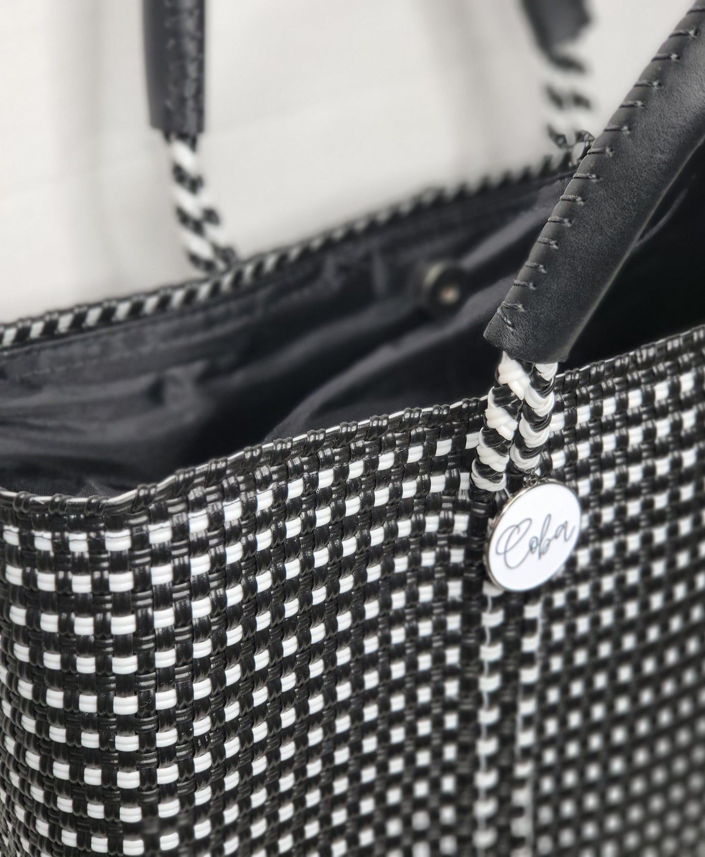 Lola Medium Bag - Black & White