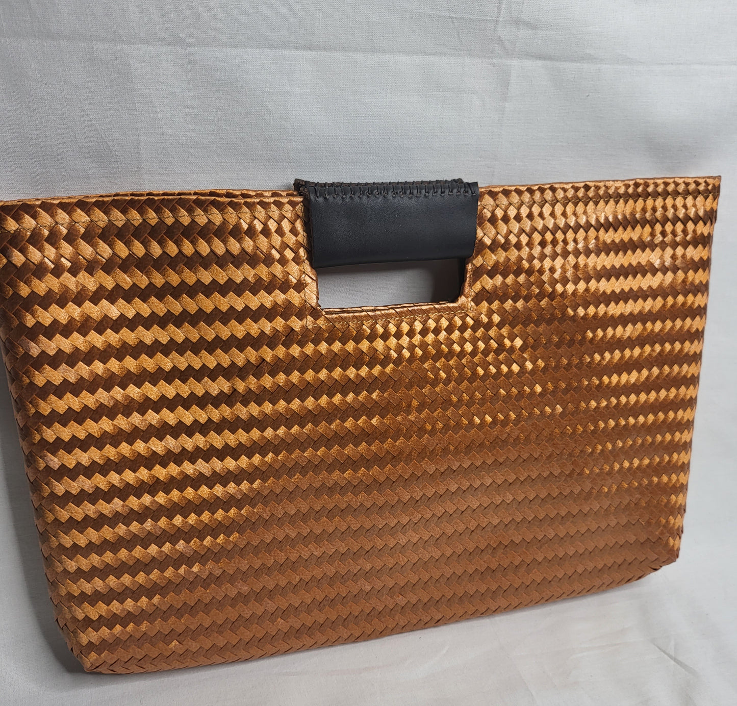 Copper Artisan Clutch - Dark Brn Handle