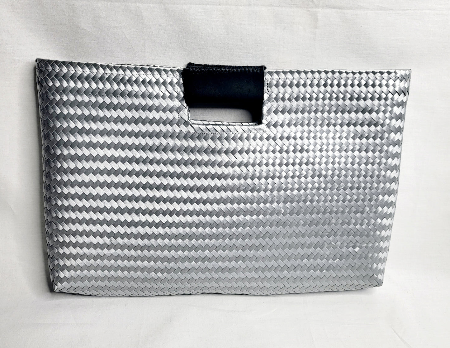 Silver Artisan Clutch - Black Handle